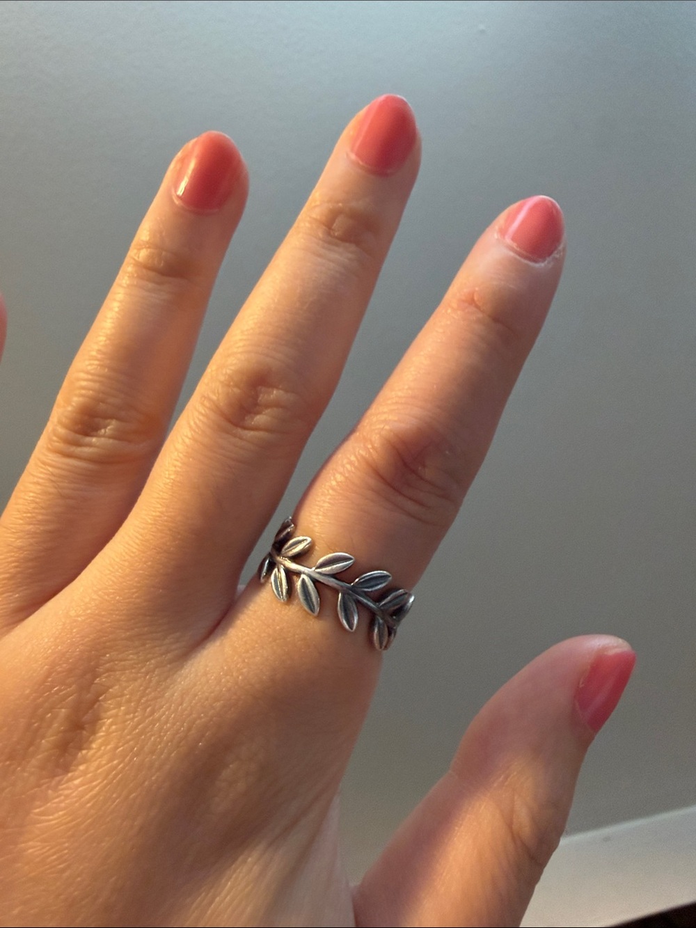Pandora RETIRED - 925 Sterling Silver Laurel Wreath Band Ring